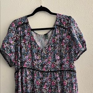 Beautiful floral dress! NWOT